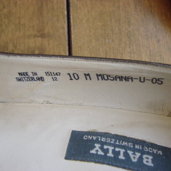 BALLY Brown Leather Pumps Shoes Mid Heel Gold Bow Detail Mosana Office Size 10 M - Picture 3 of 13